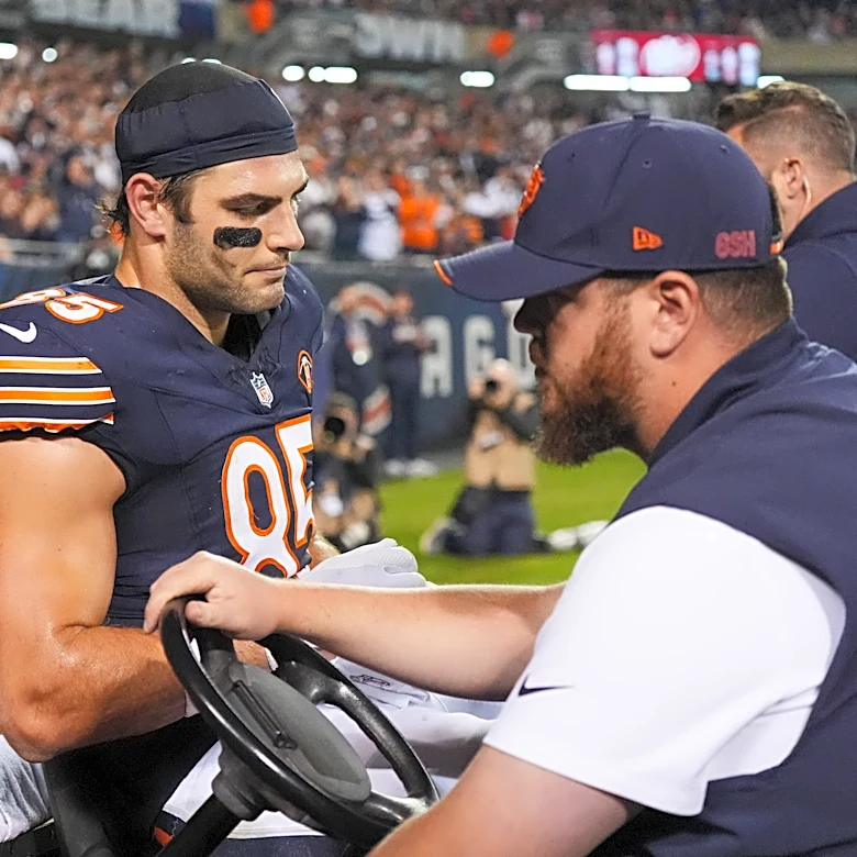 Cole Kmet sidelined by season-ending knee injury, testing tight end depth for the Chicago Bears