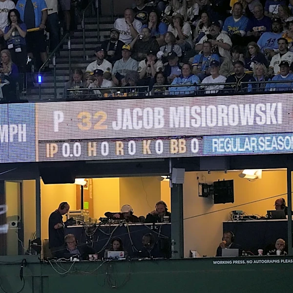 Brewers' Jacob Misiorowski sets World Series velocity record on his first pitch