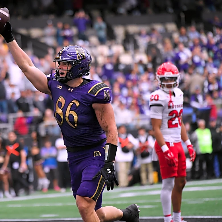 Aidan Chiles throws for 3 TD, runs in 2 more, and No. 24 Northwestern beats Rutgers 42-14