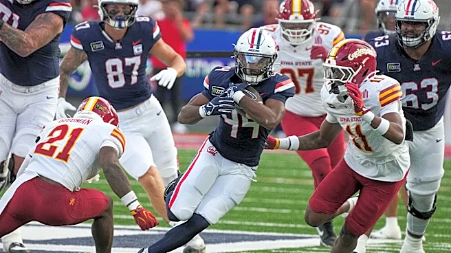 Noah Fifita throws for 308 yards and 2 TDs, No. 25 Arizona dominates Iowa State 39-3