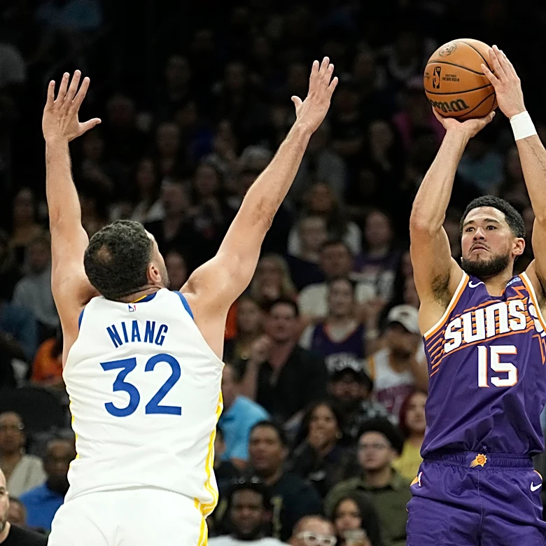 Booker scores 43 points in Suns' 131-122 win over Warriors, who fall to 0-3