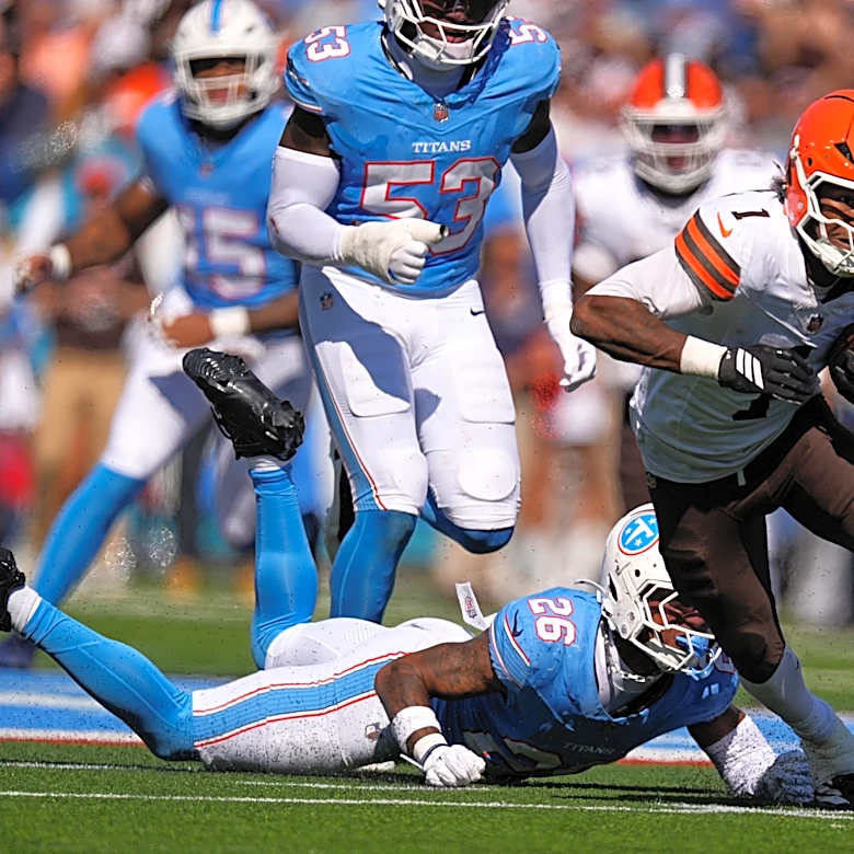 Cleveland rookie receiver KC Concepcion has breakout performance with 8 catches for 129 yards