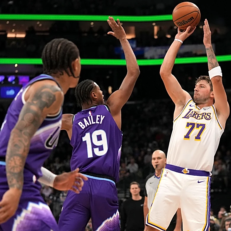 Luka Doncic scores NBA season-high 52 points in the Lakers' victory over the Jazz