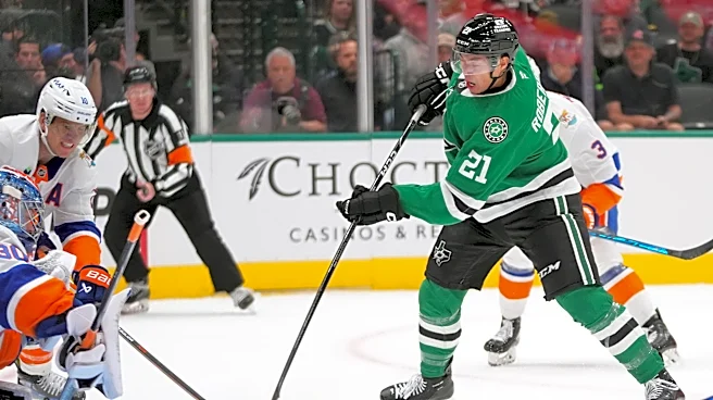 Jason Robertson scores twice to help the Stars beat the Islanders 6-3