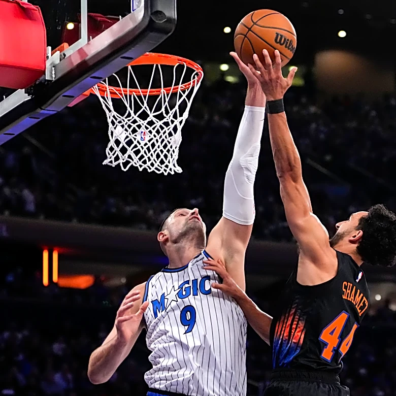 Wagner, Magic use big fourth quarter to drop Knicks to 0-3 with 111-102 victory