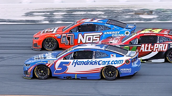 Chase leader Kyle Larson has easier path to 3rd NASCAR championship after surviving Talladega chaos