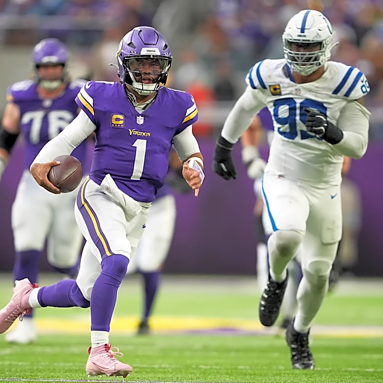 Undefeated Vikings seek more from a dragging offense. Murray's running presents plenty of potential