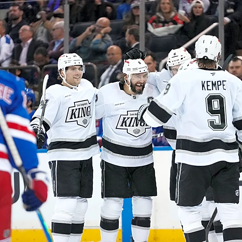 Kings continue hot Eastern Conference trip with 6-3 win over Rangers