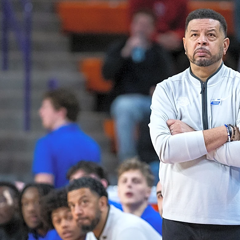 Pitt is hoping the arrivals of promising freshmen Foster and Jones will key a needed turnaround