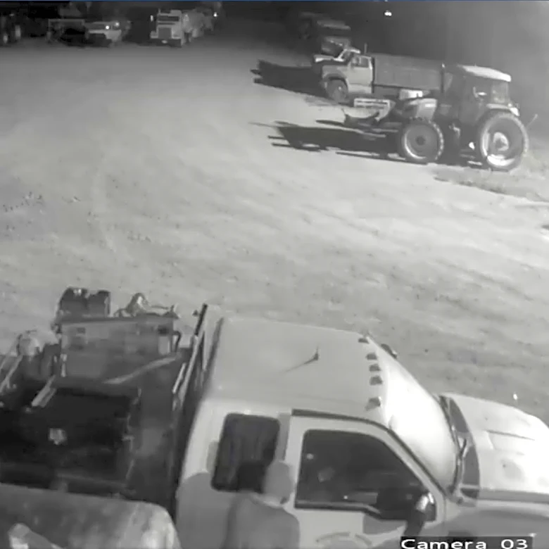 Truck stolen by escaped Tennessee inmate is found abandoned in Illinois, authorities say