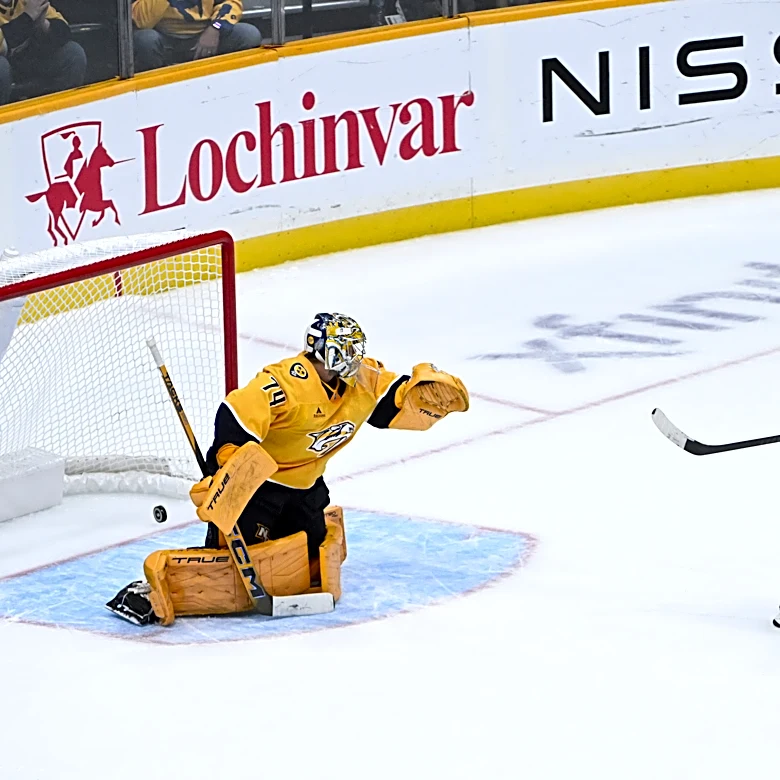 Palmieri, Horvat score in shootout, Varlamov gets 1st win since 2024 as Islanders beat Predators 4-3