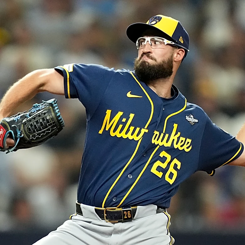 Brewers' bullpen cracks in Game 4 loss after Aaron Ashby breaks postseason scoreless relief mark