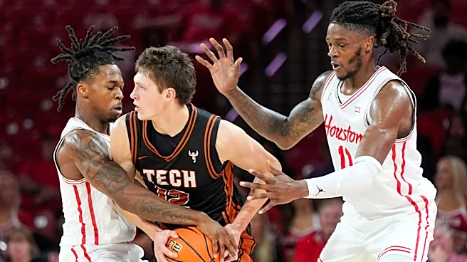 No. 10 Houston looks to rebounds this season after falling short in tournament last year