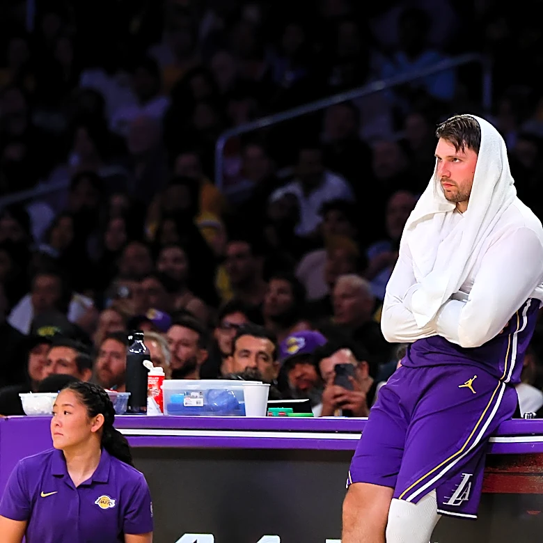 Luka Doncic sitting out Lakers' visit to Clippers with back tightness