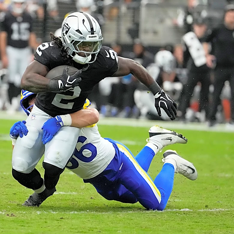 Raiders' run game sputters again as Ashton Jeanty struggles behind shaky blocking