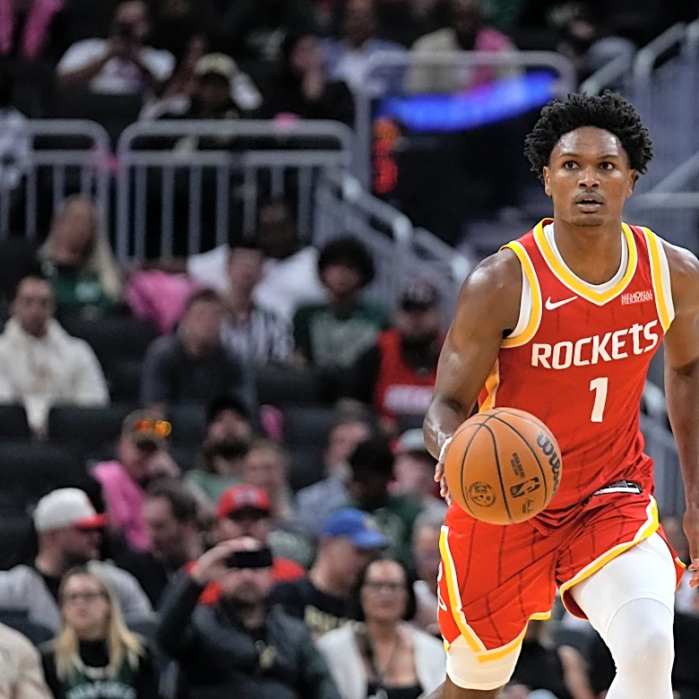 Fred VanVleet and Amen Thompson lift undefeated Rockets past Bucks, 132-100