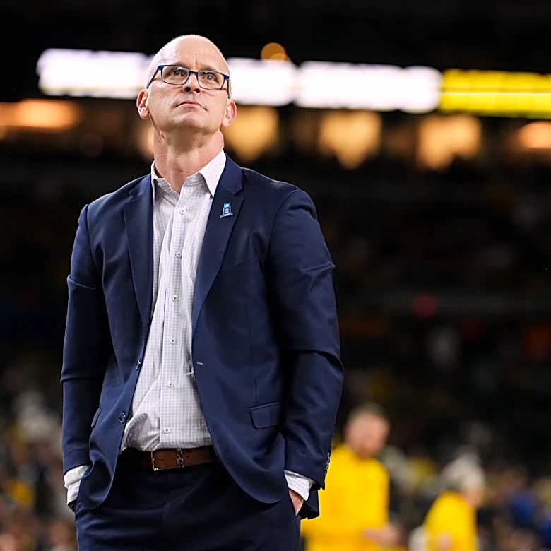 Hurley expects full and quick playbook understanding for his new-look roster at No. 4 UConn