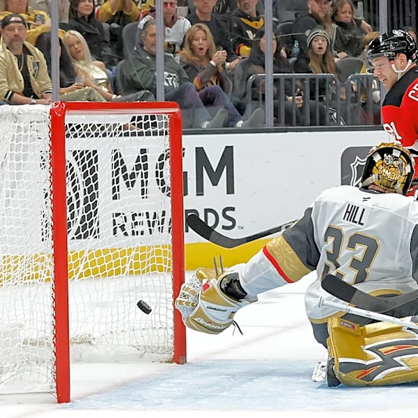 Hellebuyck stops 19 shots in 5-2 victory over Golden Knights, wins 2nd straight since joining Devils