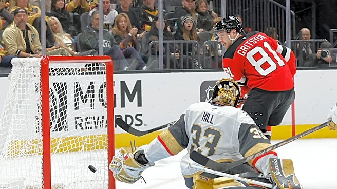 Hellebuyck stops 19 shots in 5-2 victory over Golden Knights, wins 2nd straight since joining Devils