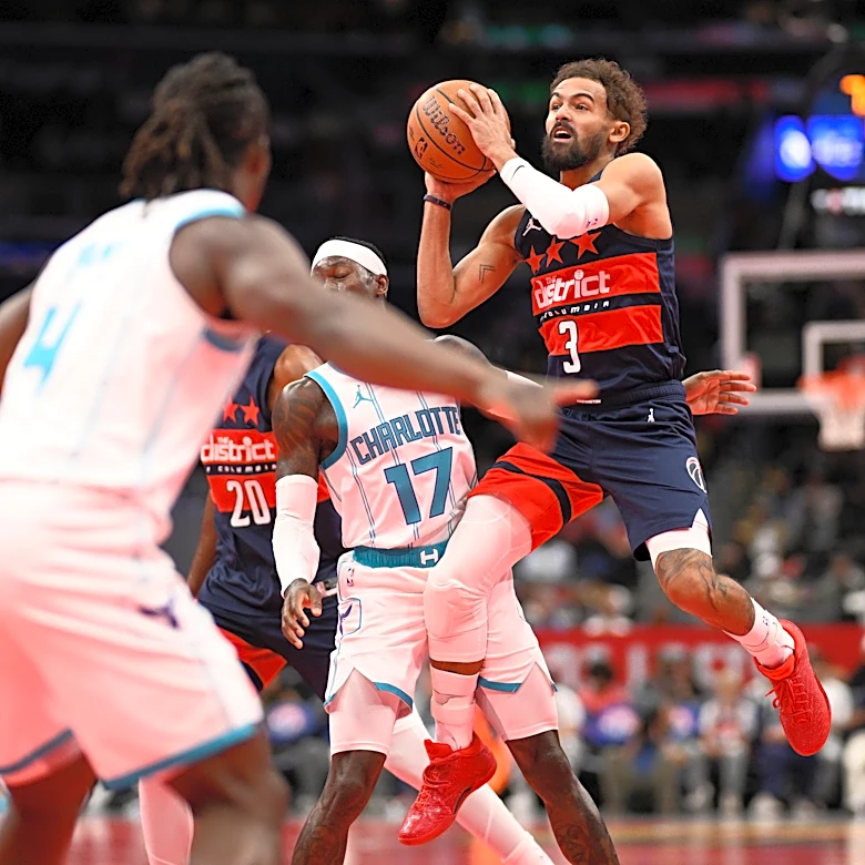 AJ Dybantsa sharp in his home debut as the Wizards smother Charlotte 95-79