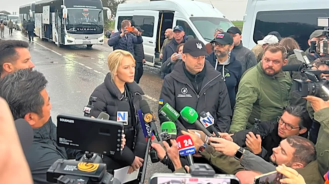Residents evacuated from Russian-occupied Oleshky reach Ukraine after localized ceasefire