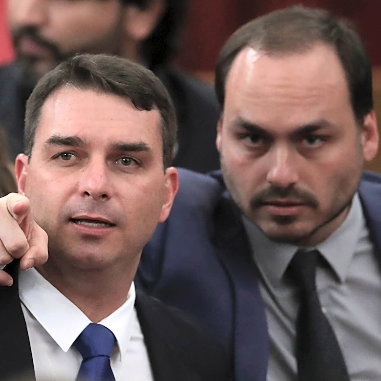 Flávio Bolsonaro’s departure to the US sparks a flurry of viral Brazilian memes
