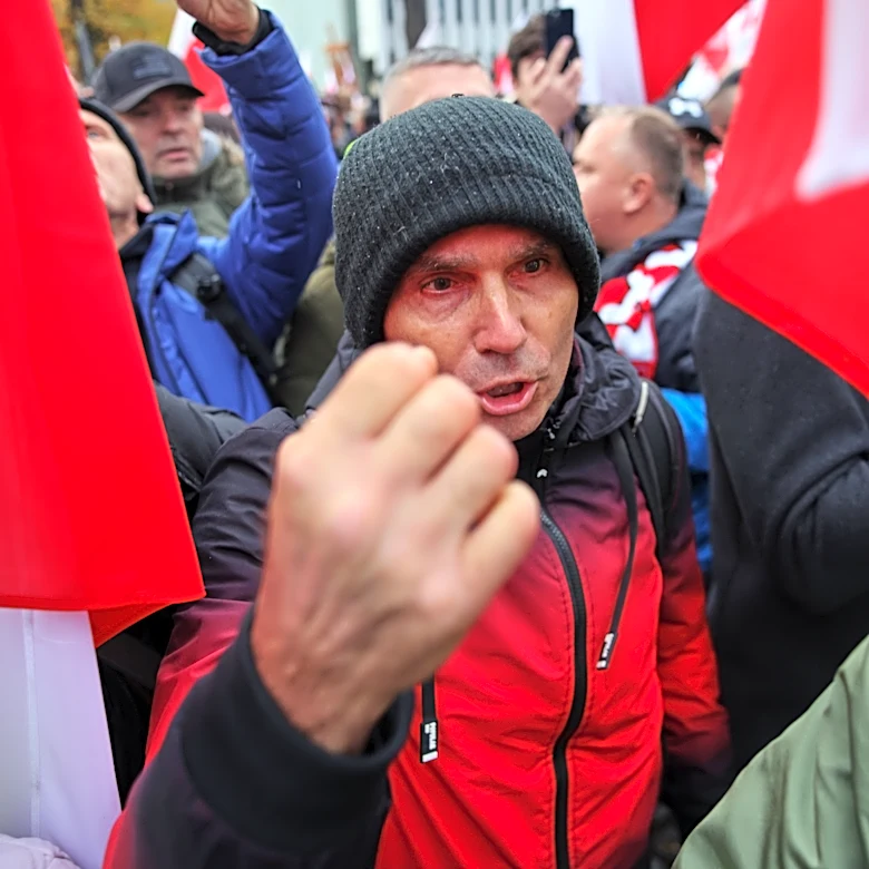 Tusk defends suspension of Poland’s Constitutional Tribunal president as protesters gather again