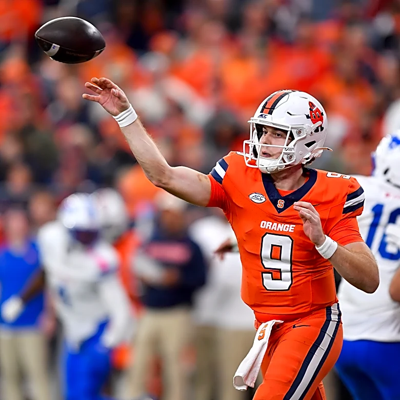 Syracuse scores game-winning touchdown with 17 seconds to go to defeat No. 19 SMU 30-27