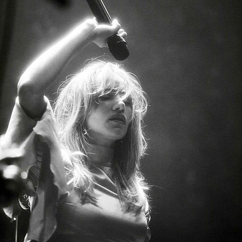 Suki Waterhouse tour setlist 2026. Songs from Phoenix concert