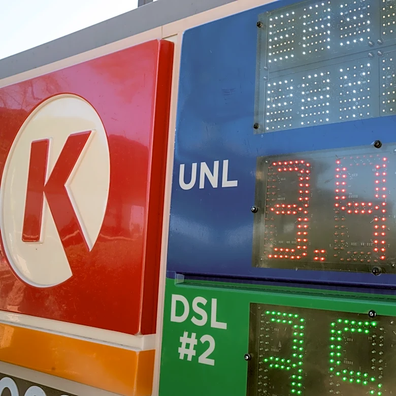 Arizona gas prices surge for the second straight week
