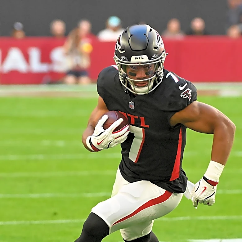 Tucson prep star and Falcons All-Pro not practicing amid contract issues