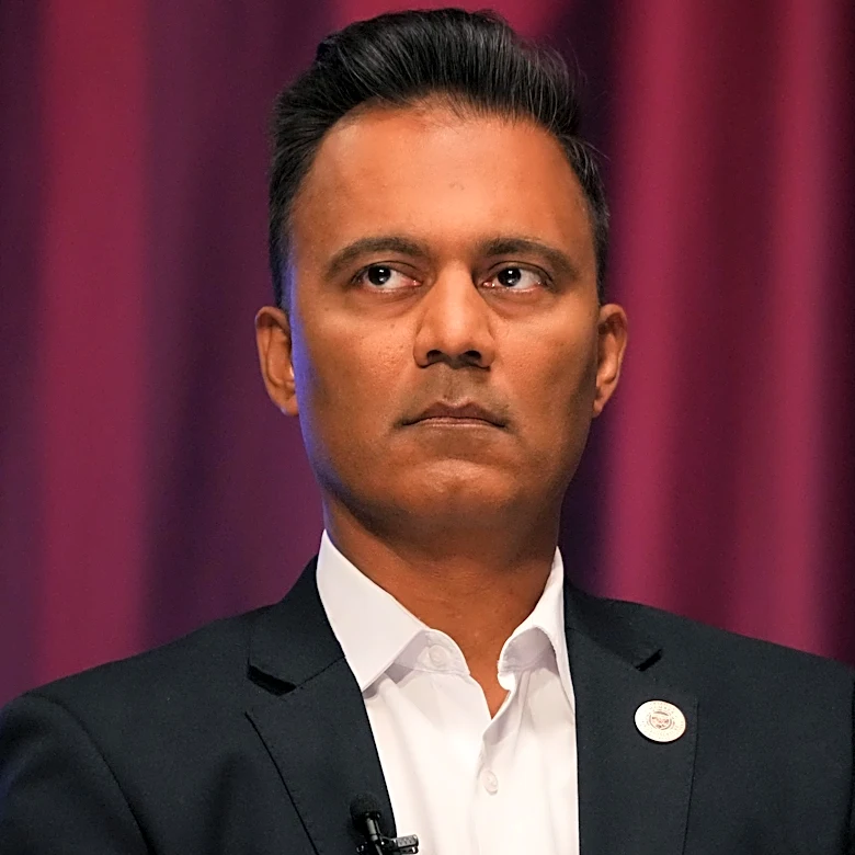 Amish Shah, in private call, says 'bruising' primary damaged campaign