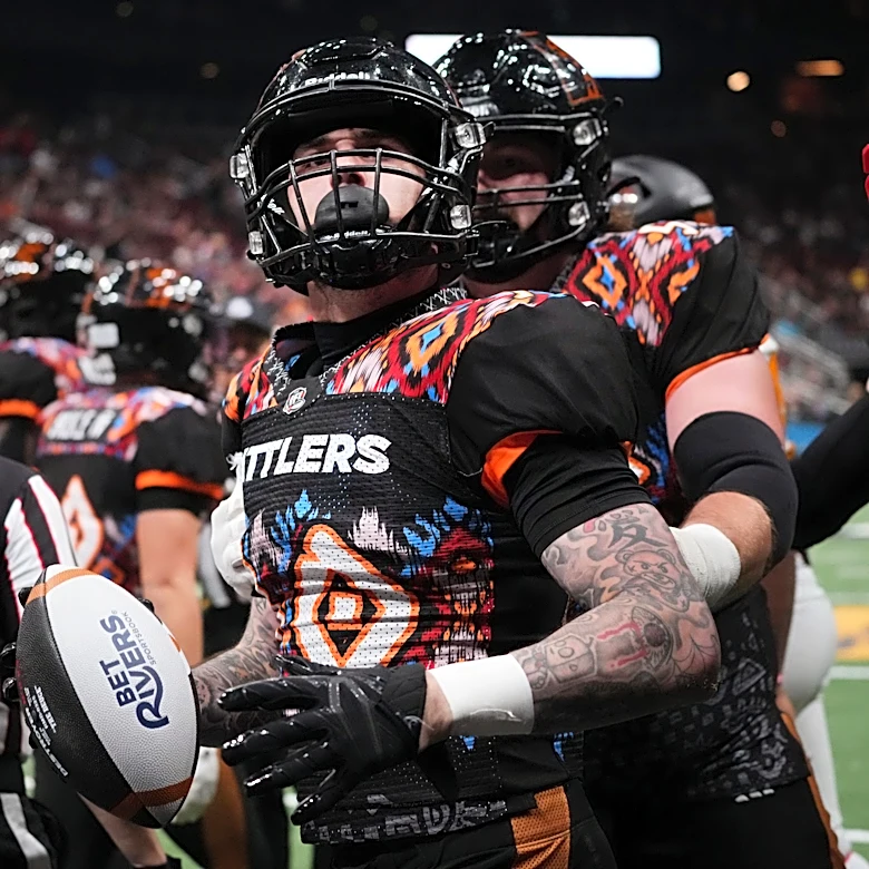 Arizona Rattlers face Green Bay Blizzard for IFL championship