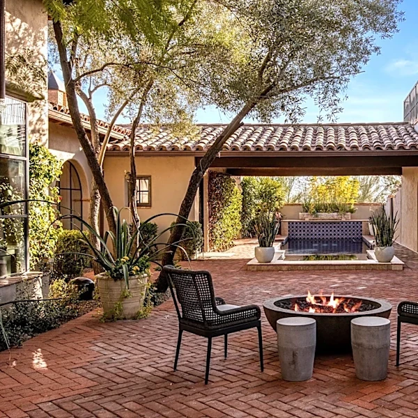 Scottsdale mansion sold to casino executive for $8.8M. Check it out