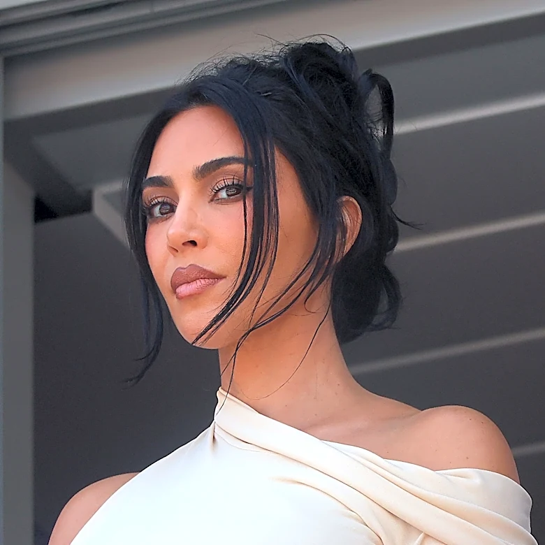 Kardashian launching Scottsdale-based, conflict-rich baseball moms show