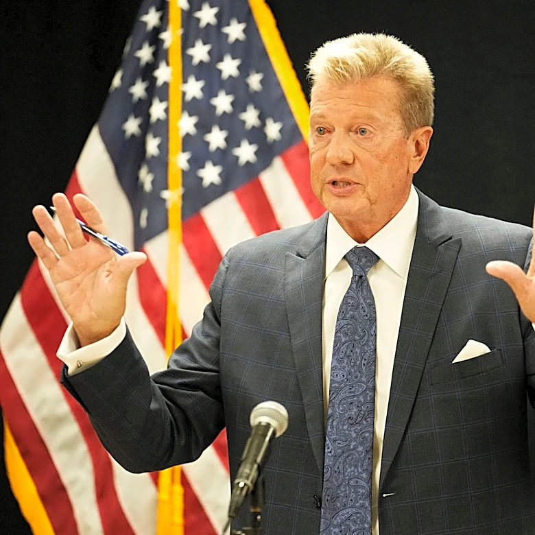 Longest serving Arizona news anchor leaving Fox 10. 'Hard to believe'