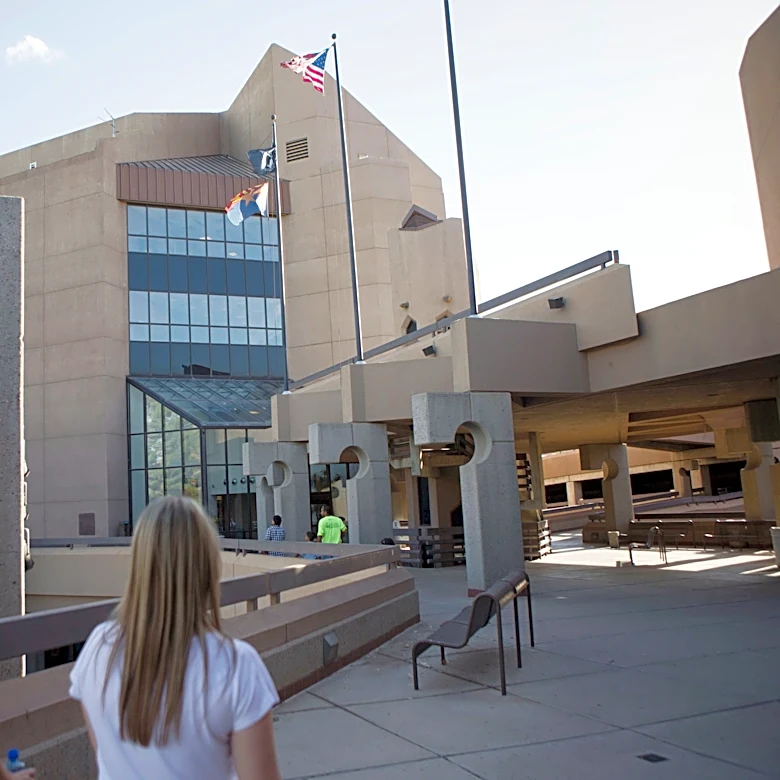 Glendale disputes attorney general's authority in stipend probe