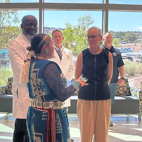 Dialysis center fills health care gap on Navajo Nation, Hobbs says