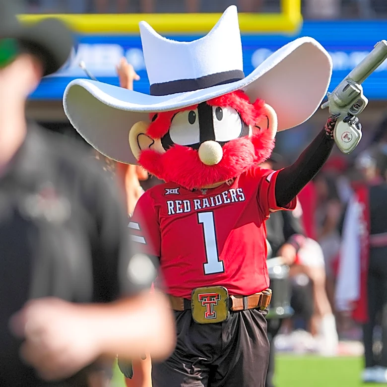 College football Top 25 polls include four Big 12 teams before Week 2