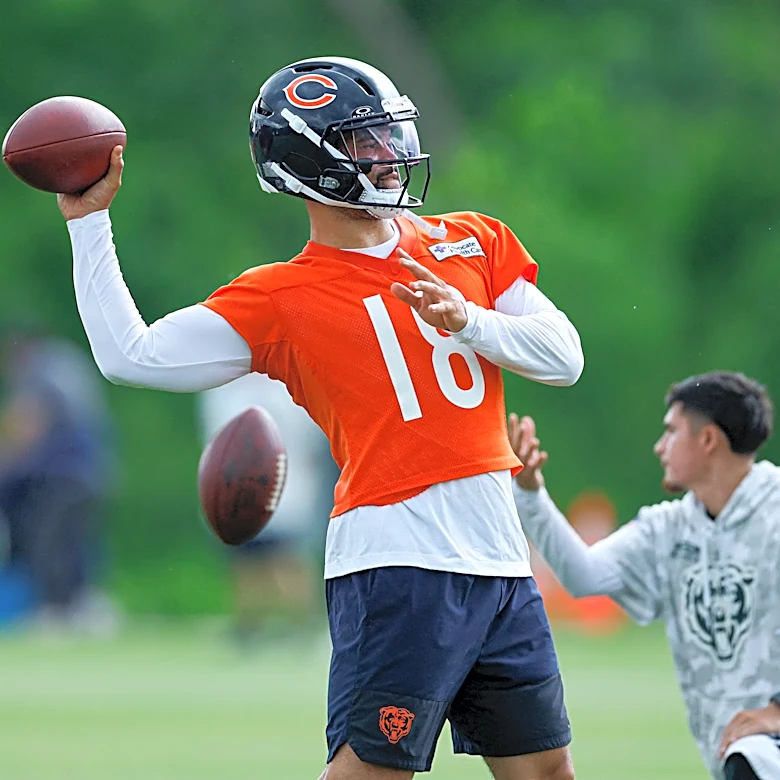 Panthers vs Bears predictions, picks, odds for NFL Week 1 game Sunday