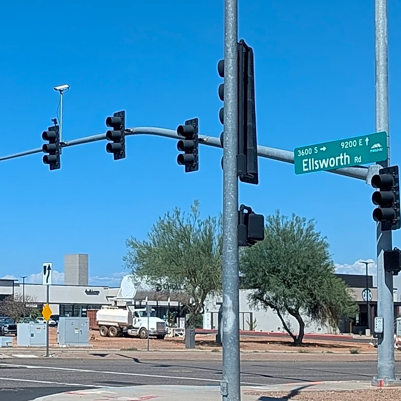 What's that 4-story building going up in southeast Mesa?