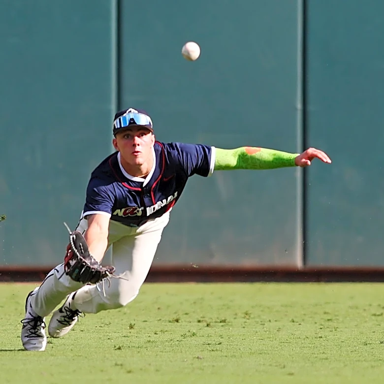 Diamondbacks outfield prospect, 2024 1st-rounder, undergoes back surgery