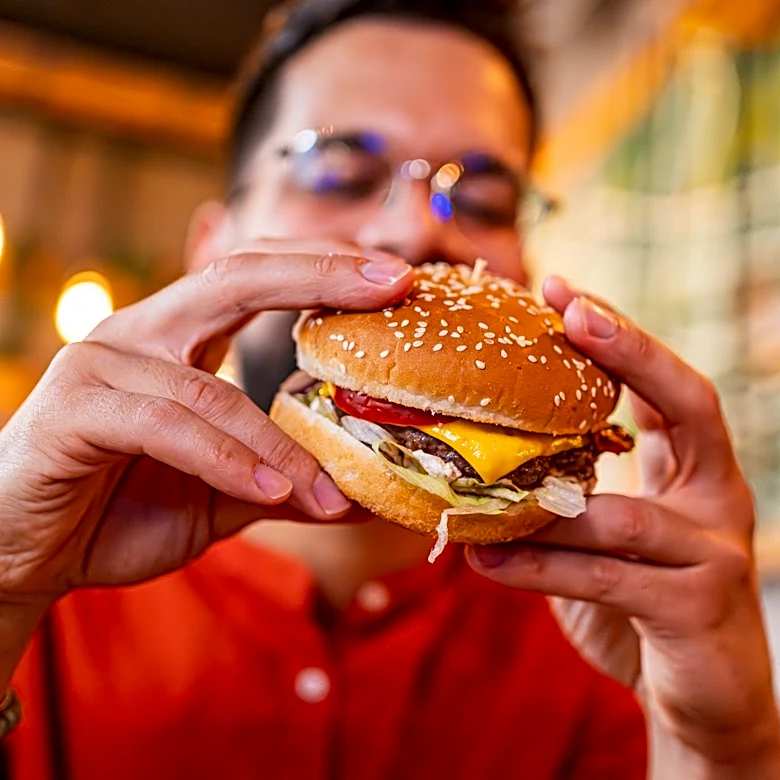 National Cheeseburger Day 2026. Freebies and deals in Arizona