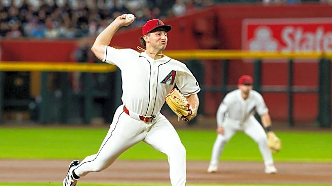 Yankees at Diamondbacks. Lovullo on job status, Martinez honors past