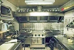 Metro Phoenix eateries had dirty knives, unsafe food during inspection