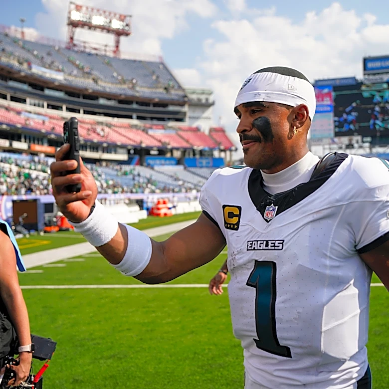 Monday Night Football predictions, picks, odds for Bears vs Eagles