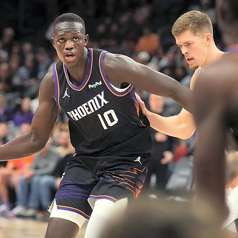 Khaman Maluach or Oso Ighodaro? Key position battles for Phoenix Suns