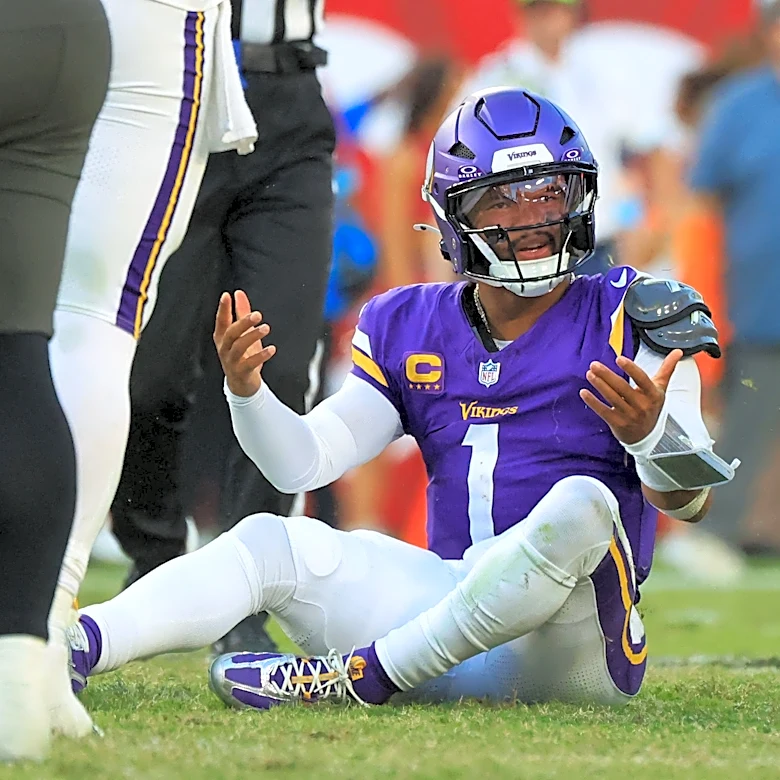 Dolphins vs Vikings picks, predictions, odds for NFL Week 4 game