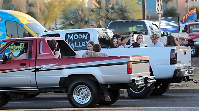 Is it illegal to ride in the bed of a truck? What Arizona law says