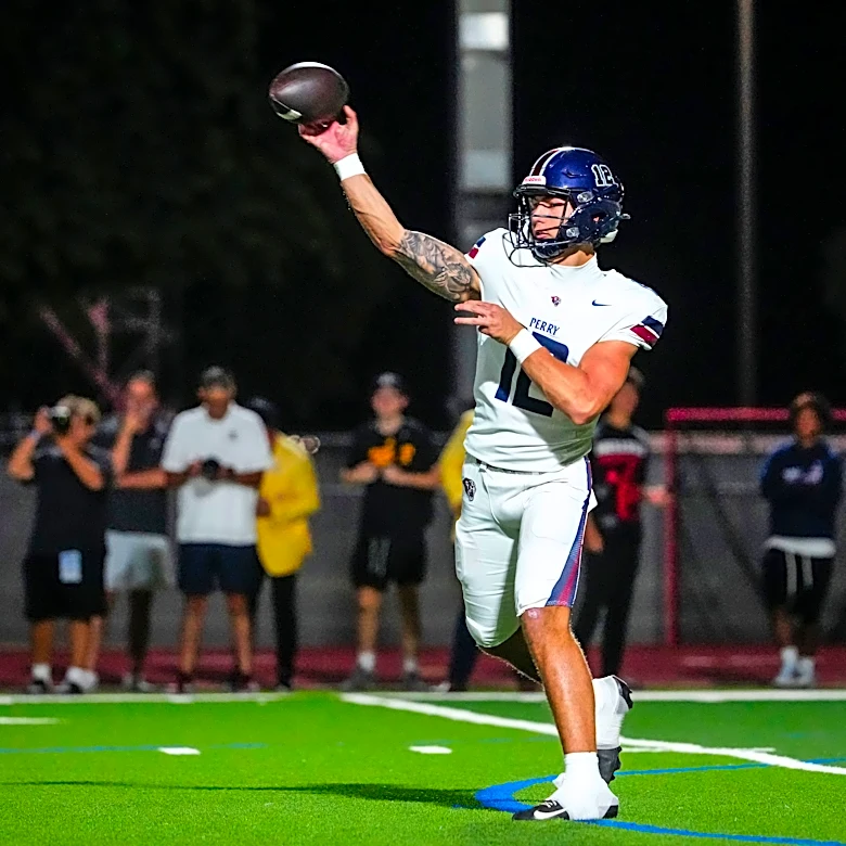 Vote. Arizona high school football Play of the Week, Oct. 1-2 games
